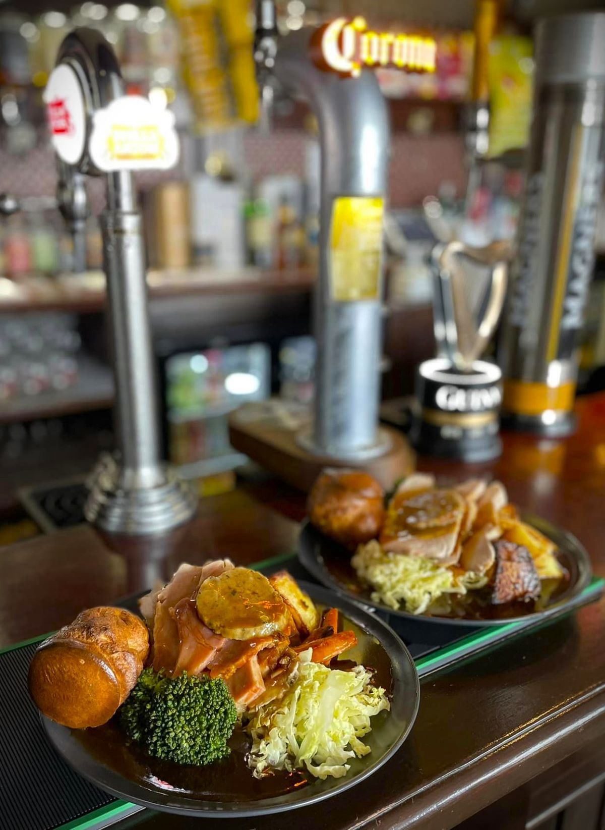 THE SEAHORSE Bar food in Blyth - Great British Roast Lunch every Sunday from noon